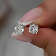 Lucky Gümüş 6 mm Beyaz Zirkon Tek Taş Kadın Küpe