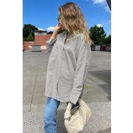 Madmext MG1530 Gri Kadın Oversize Basic Cepli Poplin Gömlek