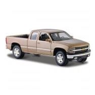 Maisto Chevrolet Silverado 1:27 Model Araç