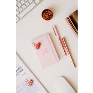 Matt Notebook 2026 Yılı 12 Aylık Pembe Lastikli Günlük Cep Ajandası