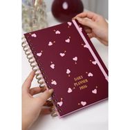 Matt Notebook 2026 Yılı 16x24 cm 12 Aylık Kalpler Bordo Günlük Spiralli Ajanda
