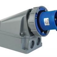 Mete Enerji 406316V 5x32A 3P+N+E 6h/50-60Hz 380-415 Watt IP67 Cee Norm Vida Bağlantılı Eğik Gövdeli Duvar Fişi