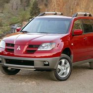 Mitsubishi Outlander 2005-2008 6 Parça Paslanmaz Çelik Cam Çıtası