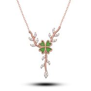 Nereze 925 Ayar Gümüş Daldaki Yeşil Yonca Kolye