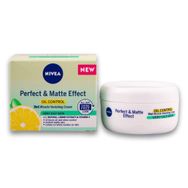 Nivea Perfect Matte Effect C Vitaminli Eşit Cilt Tonu 50 ml Yüz Bakım Matlaştırıcı Nemlendirici Yüz Kremi
