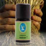 Nuka 5 ml Organik Vetiver Yağı