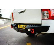 Omsa Toyota Hilux Dakar 2015 ve Sonrası Ledli Sensörlü Çelik Arka Tampon