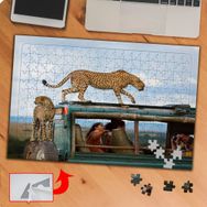 P119 Arabanın Üstünde Çita Hayvan 240 Parça Puzzle Yapboz Tablo