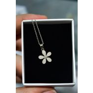 Papatya Silver 925 Ayar Rodyum Kaplama Ay Taşı Yasemin Çiçeği Gümüş Kolye