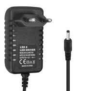 Powermaster Pm-31667 5 Volt - 2 Amper 3.5x1.35 mm Uçlu Plastik Kasa Priz Tipi Adaptör