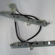 Renault Megane-II 2003-2006 Sağ Elektrikli Motorsuz Ön Cam Krikosu