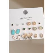 Shoecide Pirinç Gold Renk Zirkon Taşlı Fiyonk Hilal Figür 9 Çift Kadın Küpe Seti