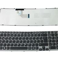 Sony Vaio SVE1512GCXS Klavye