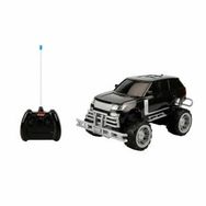 Sunman 1:14 34 cm Siyah Uzaktan Kumandalı Big Foot Usb Şarjlı Jeep