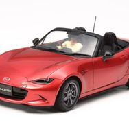 Tamiya 1/24 Mazda MX-5 Plastik Araba Maket Kiti