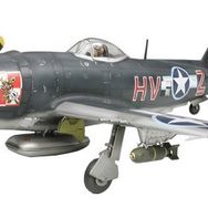 Tamiya 1/48 P-47M Thunderbolt Plastik Uçak Maket Kiti