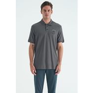 Tommy Life 88239 Koyu Gri Yazı Nakışlı Baskı Detaylı Standart Kalıp Polo Yaka Erkek T-Shirt