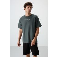 Tommy Life 88364 Haki Pamuklu Kalın Yüzeyi Dokulu Oversize Fit Baskılı Erkek T-Shirt