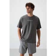 Tommy Life 88364 Koyu Gri Pamuklu Kalın Yüzeyi Dokulu Oversize Fit Baskılı Erkek T-Shirt