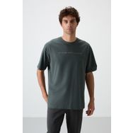 Tommy Life 88371 Haki Pamuklu Kalın Yüzeyi Dokulu Oversize Fit Baskılı Erkek T-Shirt