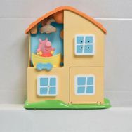 Tomy 73415 Toomies Peppa Evi Banyo Oyun Seti