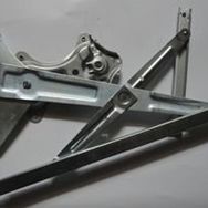 Toyota RAV4 2001-2004 Sol Elektrikli Motorsuz Ön Cam Krikosu