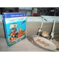 Troller Denizi - Nancy Farmer