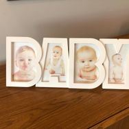 VonaHome Fotoğraf Çerçevesi Bebek - BABY Yazılı - Masaüstü ve Duvara Asılabilen - 18x45cm