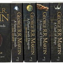 A Game of Thrones: The Story Continues - 7 Volumes Boxed Set - A Song of Ice and Fire - George R. R. Martin