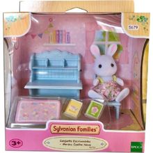 Adore Oyuncak ESE5679 Sylvanian Families Kar Tavşan Kız ve Çalışma Masası