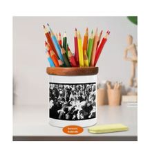 Asilmeydan 449726697 Kalabalık İçinde Kemal Atatürk Ahşap Seramik Kalemlik