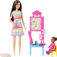 Barbie JCR76 Öğretmen Kariyer Bebek