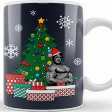 Baskı Dükkanı Arnie Around The Christmas Tree Arnold Arnie Retro Japanese Schwarzenegger Kupa