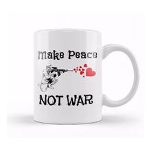 Baskı Dükkanı Cute Make Peace Not War Soldier Shooting Hearts Kupa Bardak