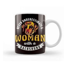 Baskı Dükkanı Never Underestimate Woman With Dachshund Pet Kupa