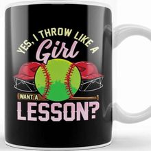 Baskı Dükkanı Yes I Throw Like A Girl Want A Lesson Pitcher Pun Porselen Beyaz Kupa Bardak
