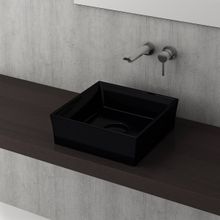 Bocchi Vessel Kare Tezgah Üstü 38 cm Parlak Siyah Lavabo