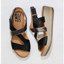 Bueno Shoes 01WL3306 Siyah Deri Dolgu Topuklu Kadın Sandalet