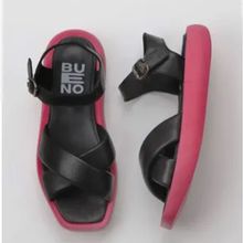 Bueno Shoes 01WY1009 Siyah Fuşya Deri Dolgu Topuklu Kadın Sandalet