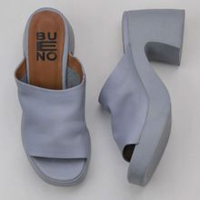 Bueno Shoes 01WY12200 Mavi Deri Kadın Topuklu Terlik