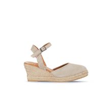Bueno Shoes 14WS7205 Bej Süet Kadın Dolgu Topuklu Sandalet