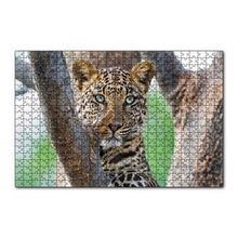 Cakapuzzle Ağaç Dallarında Genç Leopar 120 Parça Ahşap Puzzle