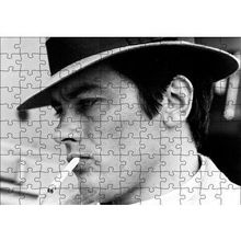 Cakapuzzle Alain Delon Şapkalı 120 Parça Ahşap Puzzle
