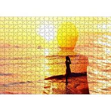 Cakapuzzle Altın Rengi Güneş Okyanus ve Sahildeki Kız 120 Parça Ahşap Puzzle