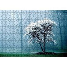 Cakapuzzle Beyaz Çiçekli Ağaç ve Arkada Sisli Orman 120 Parça Ahşap Puzzle