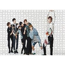 Cakapuzzle BTS Kore Pop Grup Üyesine Şaşırıyorlar 120 Parça Ahşap Puzzle