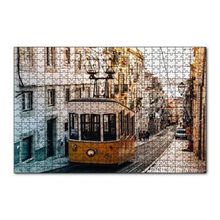 Cakapuzzle Dar Sokaktaki Tramvay 120 Parça Ahşap Puzzle