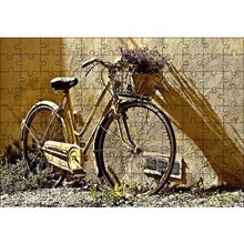 Cakapuzzle Duvar Önünde Eski Sarı Bisiklet 120 Parça Ahşap Puzzle