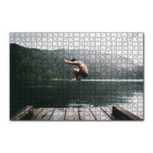 Cakapuzzle Göl Orman İskele ve Atlayış Yapan Adam 120 Parça Ahşap Puzzle