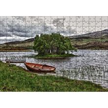 Cakapuzzle Gölde Sandallar Tepeler ve Bulutlu Gökler 120 Parça Ahşap Puzzle